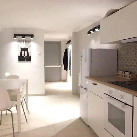 Апартаменты Zenny House